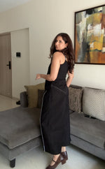 Load image into Gallery viewer, NOOR COORD SET (Black with Pants)

