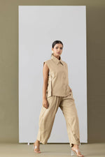 Load image into Gallery viewer, CREME OXFORD BLOUSE
