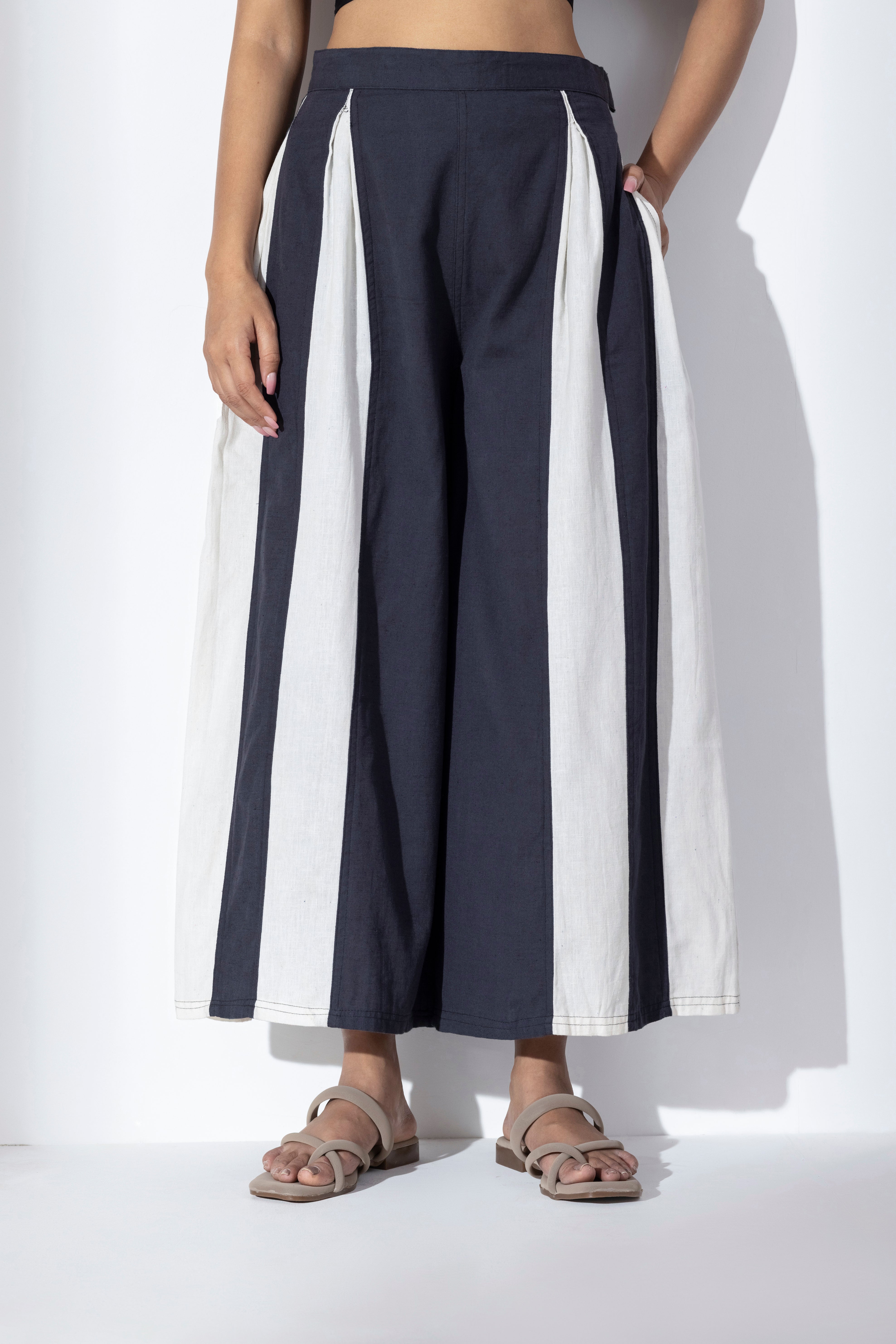 MIKAII PANTS