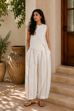 Load and play video in Gallery viewer, MEERA COORD SET (With Pants)
