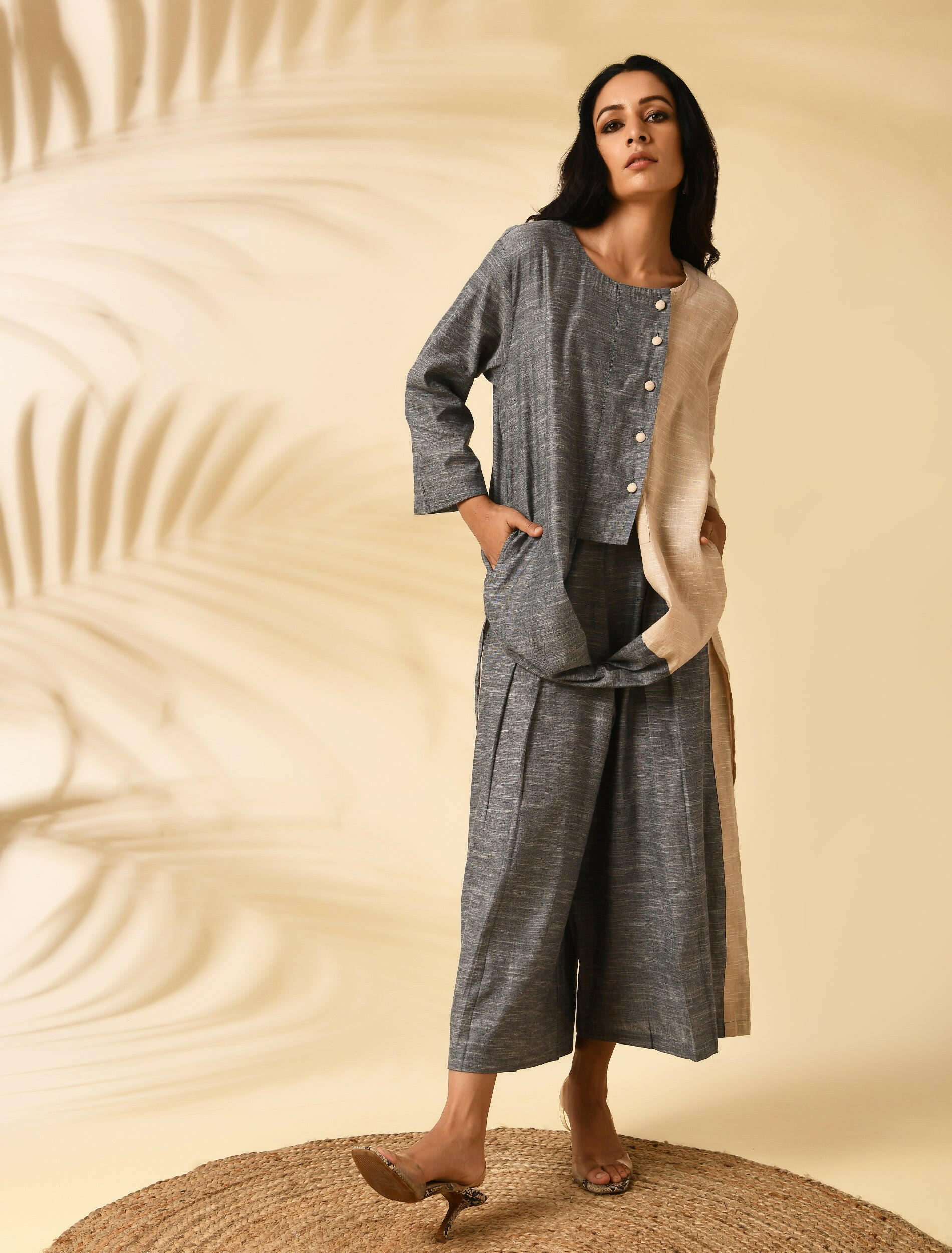 COSMOS DRAPE TUNIC