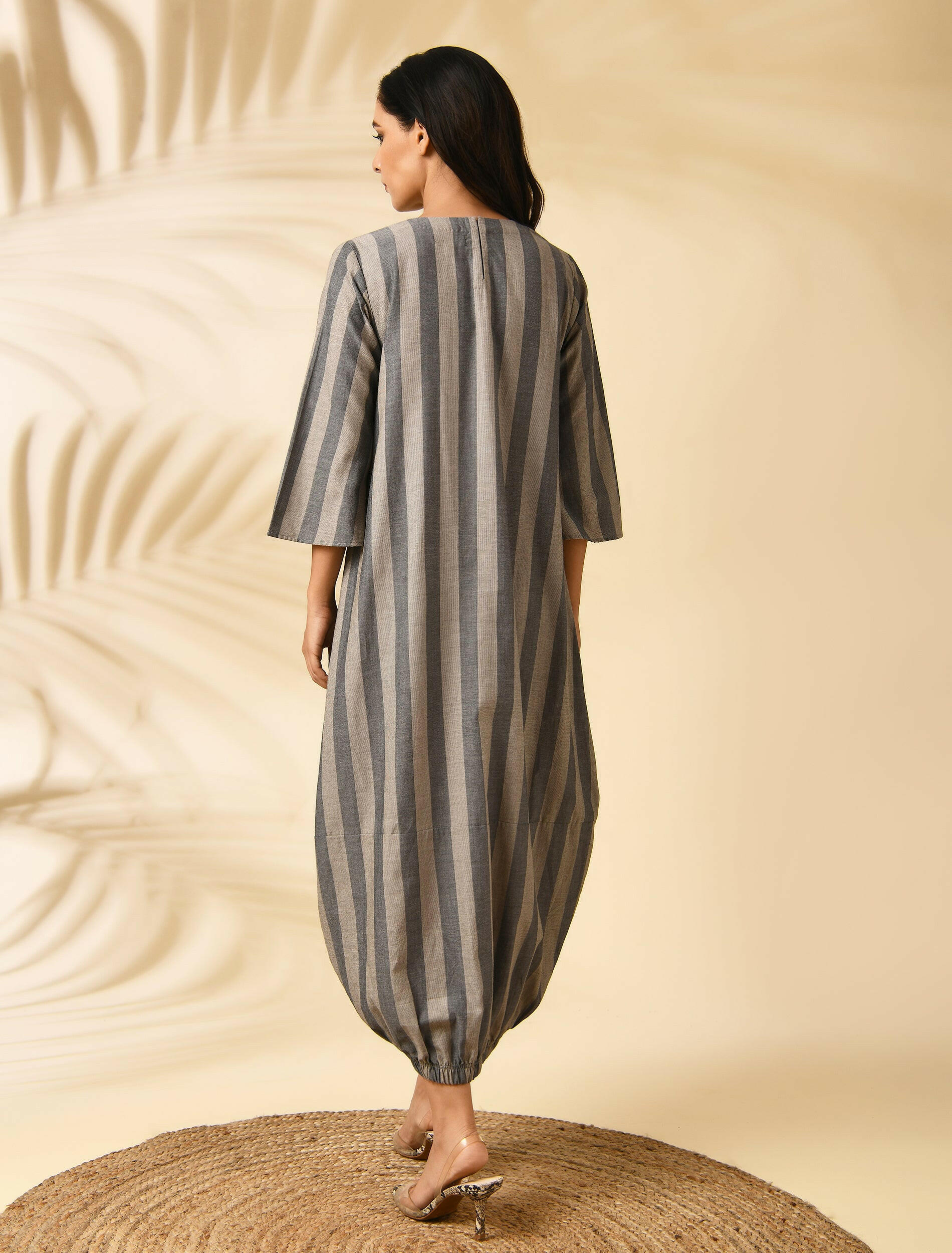 SAND STRIPES UMBRELLA DRESS (B)