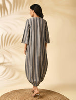 Load image into Gallery viewer, SAND STRIPES UMBRELLA DRESS (B)
